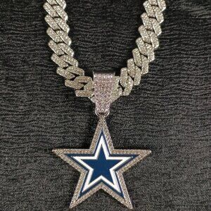 NFL Dallas Cowboys 20 Inch Necklace Pendant Cuban Chain Link Football Jewelry